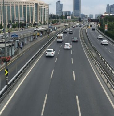 İstanbul'da bayramın birinci gününde yollar boş kaldı