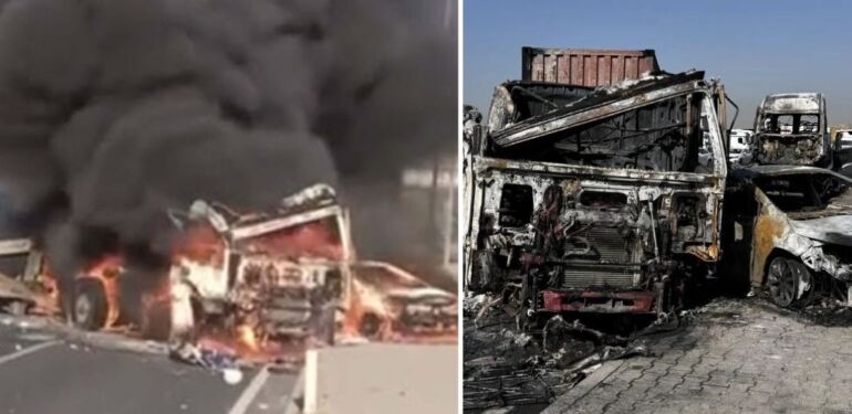 İzmir'de feci kaza Araçlar alev alev yandı