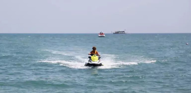 Jet ski'de ehliyet aranmıyor, can yeleksiz ve yüzme bilmeyenlere yasak