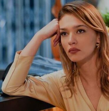 Melisa Döngel, Kerem Bursin'le rol arkadaşı olacak
