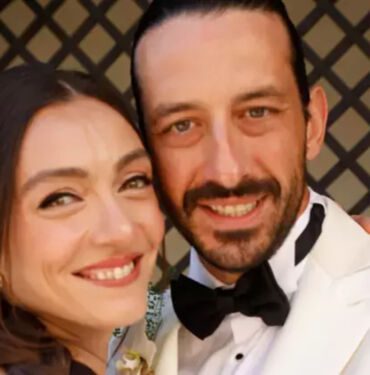 Merve Dizdar ve eşi Cihan Ayger balayına çıktı