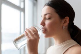 Ne zaman su içmemeliyiz İşte zayıflatan su içme teknikleri...