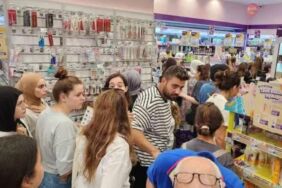 Rekor indirimde izdiham yaşandı