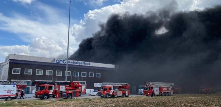 Silivri'de fabrika yangını