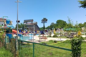 Su parkında akıma kapılan çocuğu kurtarmak isterken öldü