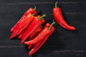 Tarlada kilosu 15, markette 80 lira