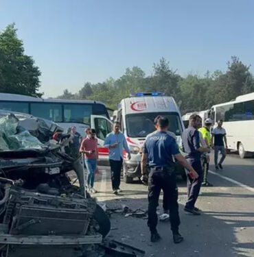 Tekirdağ'da işçi servis midibüsü ile minibüs çarpıştı Ölü ve yaralılar var!