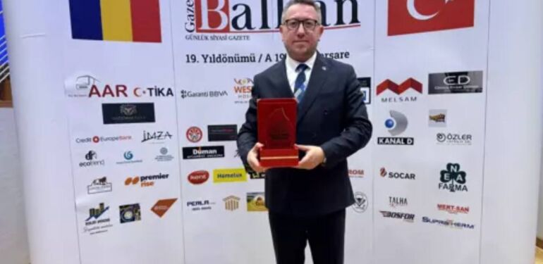 Romanya’da Yunus Emre Enstitüsüne ‘Türk Diline ve Kültürüne Hizmet Özel Ödülü’ verildi