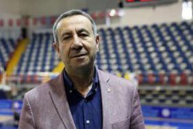Türkiye Voleybol Federasyonu Asbaşkanı Ahmet Göksu yaşamını yitirdi