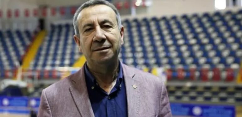 Türkiye Voleybol Federasyonu Asbaşkanı Ahmet Göksu yaşamını yitirdi