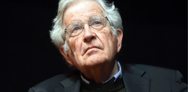 Ünlü dilbilimci ve düşünür Chomsky'den üzen haber