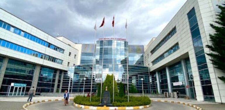 Yazdıkları ilaç başına mümessilden para alan doktorlara soruşturma