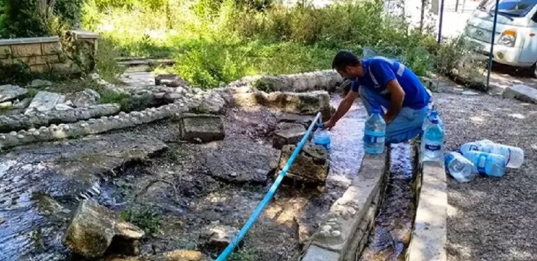 Damacana su fiyatı artınca membada sıra oluştu