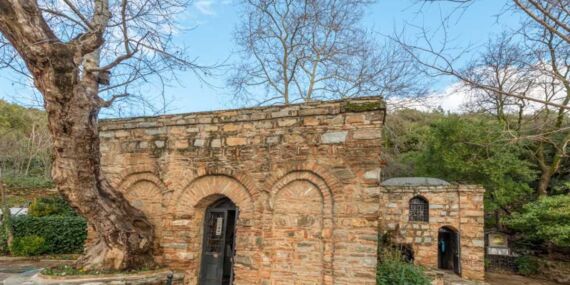 Paha biçilemeyen Meryem Ana tableti bakın nasıl bulundu?