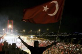 15 Temmuz resmi tatil mi 15 Temmuz 2024 hangi güne denk geliyor, bankalar kapalı mı, açık mı