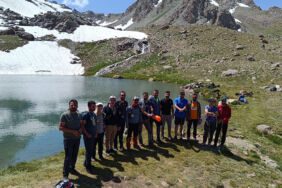 3 bin 500 rakımlı Berçelan Yaylası'ndaki buzul göllerine doğasever ilgisi