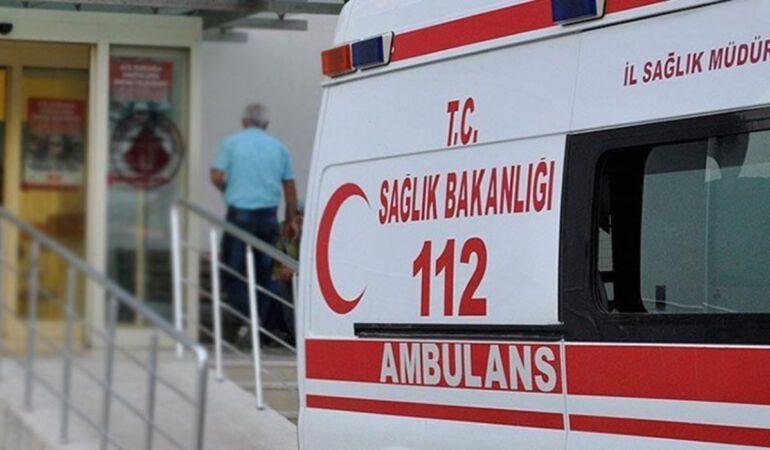 Fatih’te otelde kalan 2 kardeş ‘zehirlenme’ şüphesiyle hastanelik oldu!