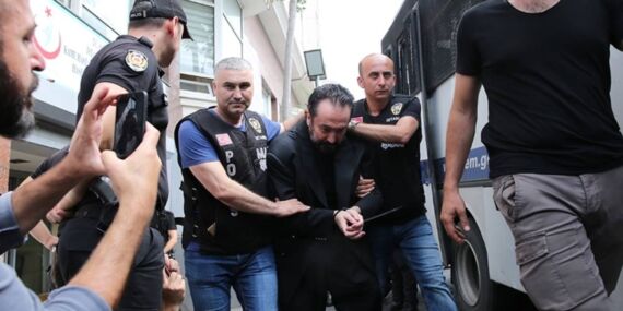 Adnan Oktar’a 8 bin 658 yıllık hapis cezası!