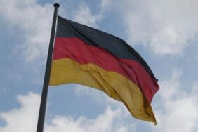 Almanya'da aşırı sağcı dergi Compact yasaklandı