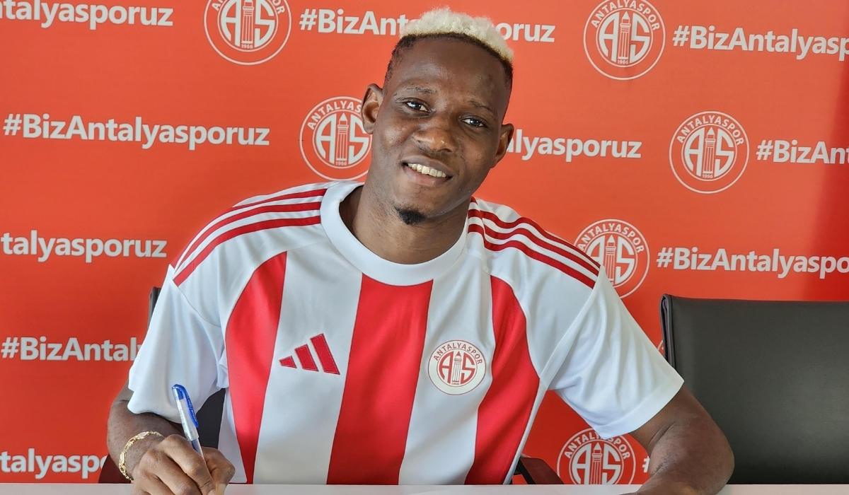 Antalyaspor, Standart Liege'den Djenepo'yu kiraladı!