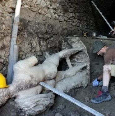 Antik kanalizasyon kazısında keşfedildi_ 'Yaklaşık 7 metre...'