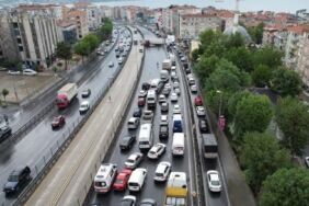 Avcılar'da TIR kazası_ E5 Karayolu trafiğe kapatıldı! (1)