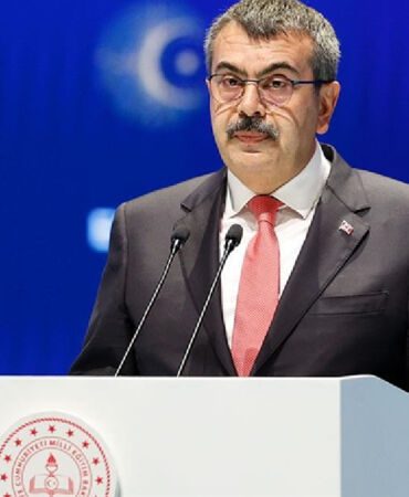 Bakan Tekin'den yabancı okullar açıklaması 'Mevzuat içine girmezlerse yok hükmündeler'