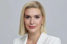 Bergüzal Korel 20 kilo verdi! Beyaz mayosuyla düşman çatlattı