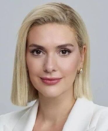 Bergüzal Korel 20 kilo verdi! Beyaz mayosuyla düşman çatlattı