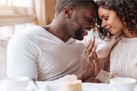 Birine karşı hissettiğiniz yoğun çekim_ Ten uyumu hakkında her şey