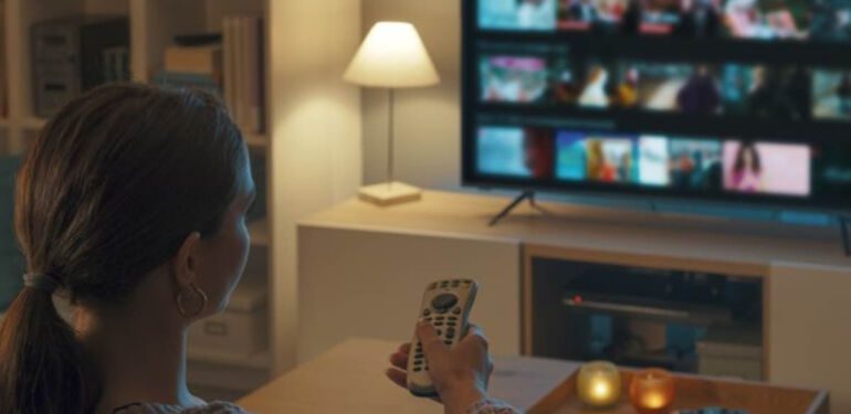 TV yayın akışı 27 Şubat Cuma! Bugün hangi kanalda ne var? Günün filmleri ve dizileri neler?