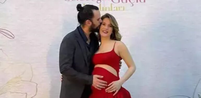 Burcu Biricik anne oldu İşte kızına verdiği isim...