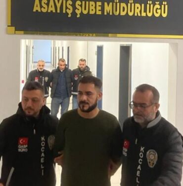 Çalışanını öldüren pastane sahibi Boş sandığım silahın tetiğine şaka amaçlı bastım