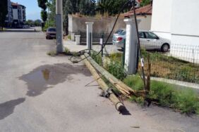 Çalışma yaptığı direk devrildi Altında kalan işçi ağır yaralandı