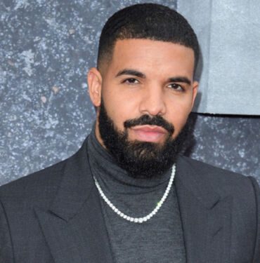 Dünyaca ünlü rapçi Drake'in evi sular altında kaldı