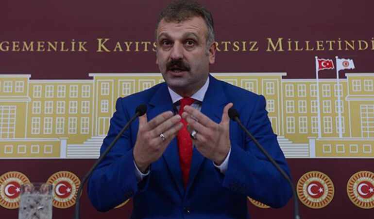 Erdoğan'ın başdanışmanı milletvekiline yapılan saldırıyı tebrik etti