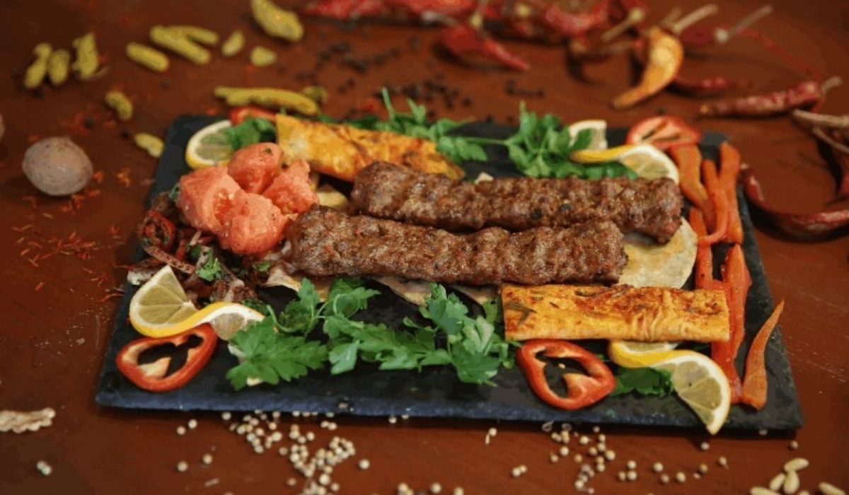 Evinizde şef gibi lezzetler yaratın! MasterChef Altı Ezmeli Kebap tarifi... Altı Ezmeli Kebap nasıl yapılıR