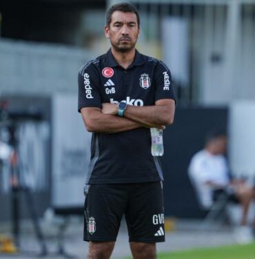 Giovanni van Bronckhorst transferlerden memnun
