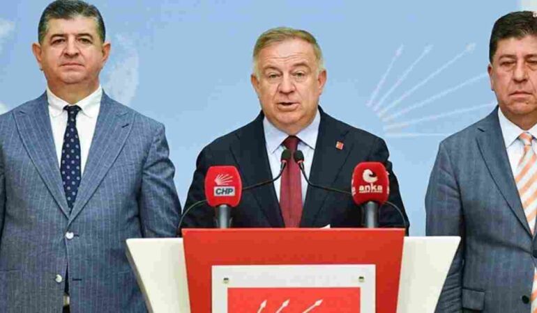 Gökan Zeybek