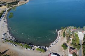 Hazar Gölü, Doğu'daki tatilcilerin adresi oldu