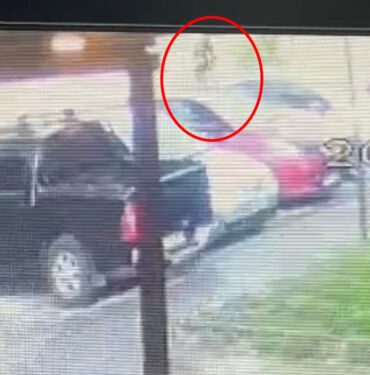 Husumetlisi bıçaklayıp, boğazını kesti Koşarak ulaşmaya çalıştığı hastanede öldü