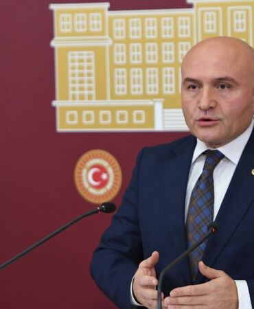 İYİ Parti'li Erhan Usta 'Açlık sınırı yıl sonunda en az 25 bin lirayı bulacak'