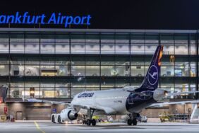 İklim aktivistlerinin eylemi nedeniyle Frankfurt Havalimanı'nda 50 uçuş iptal edildi