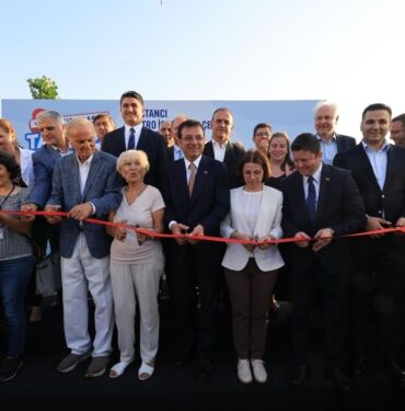 İmamoğlu Kadıköy ve Maltepe sınırında toplu açılış töreni gerçekleştirdi