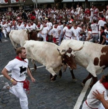 İspanya'da San Fermin festivali başladı!