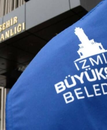 İzmir Büyükşehir Belediyesi'nde memurların bir kısmı iş bıraktı!