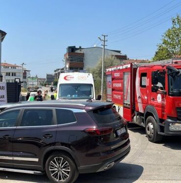 Kocaeli'de 2 cipin çarpıştığı kazada 2 kişi yaralandı