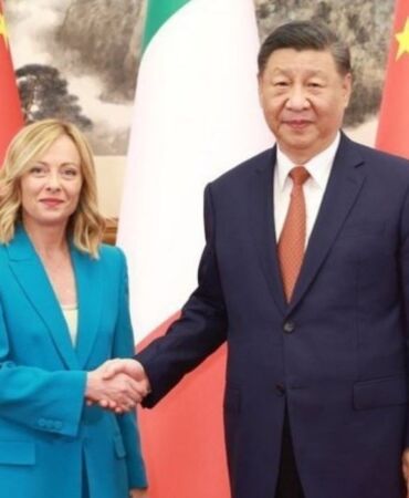 Meloni ile Şi Cinping bir araya geldi