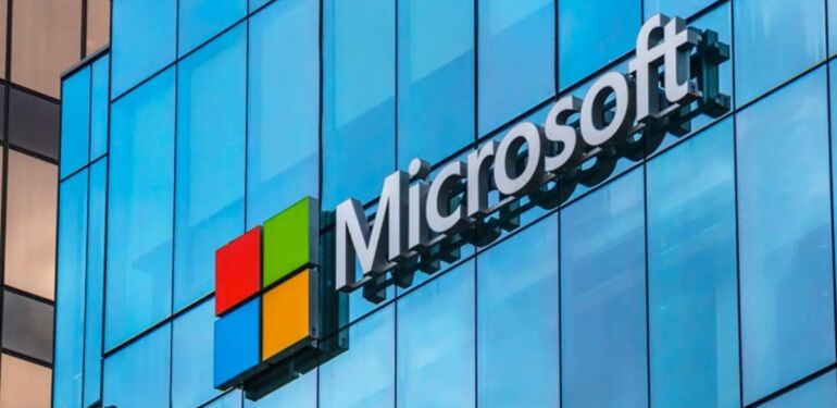 Microsoft, çalışanlarına Android yasağı getirdi!