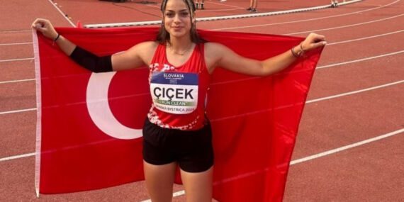 Milli atlet Rabiye Çiçek’ten Slovakya’da bronz madalya!